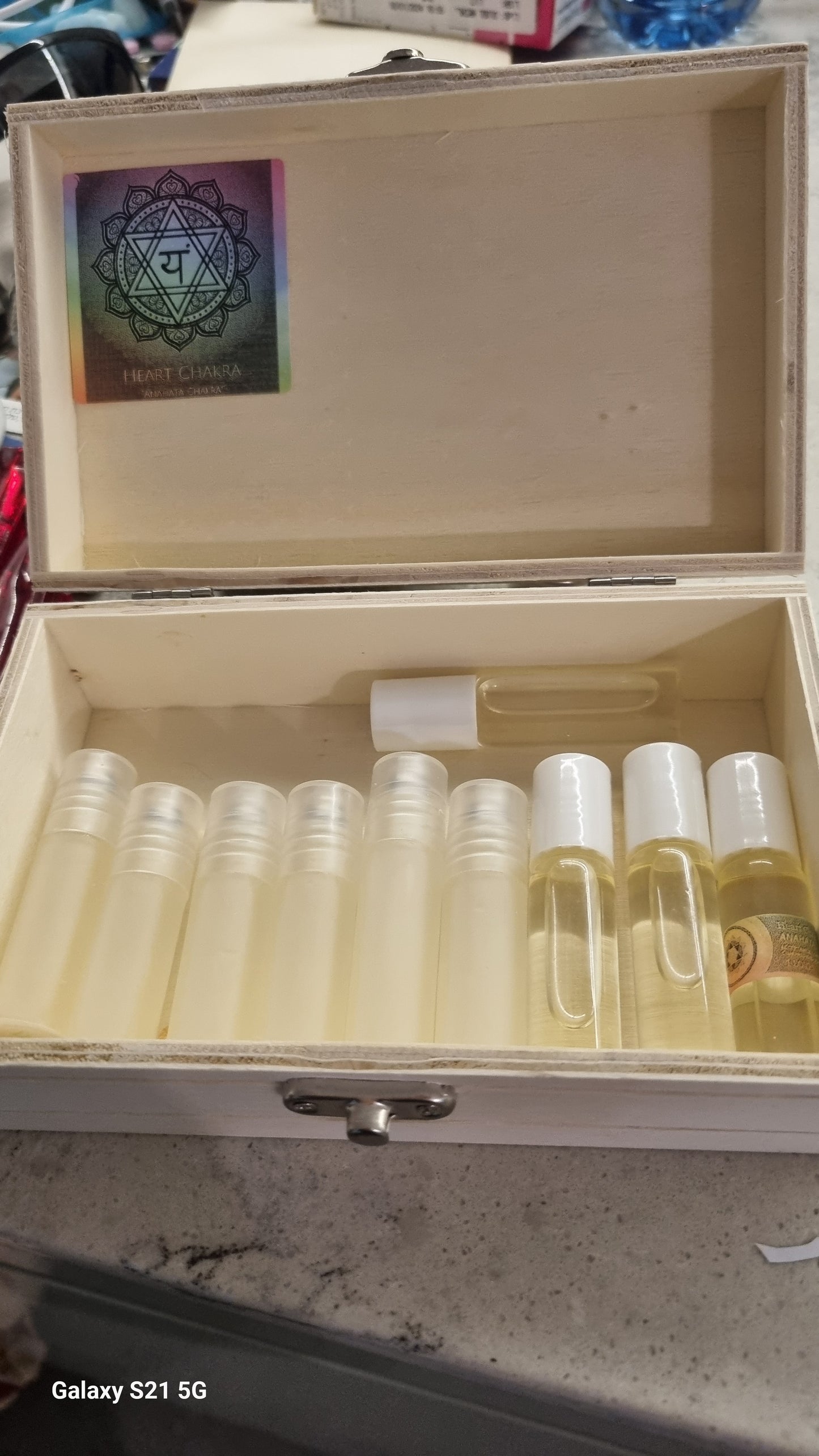Heart Chakra Serum: Promotes love, joy and compassion - שמן לצ'אקרת הלב