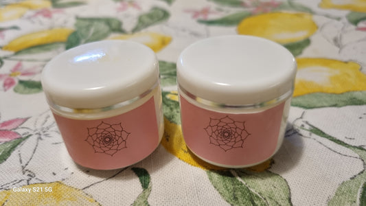 Kiss me Slowly Lip Balm - משחה לשפתיים