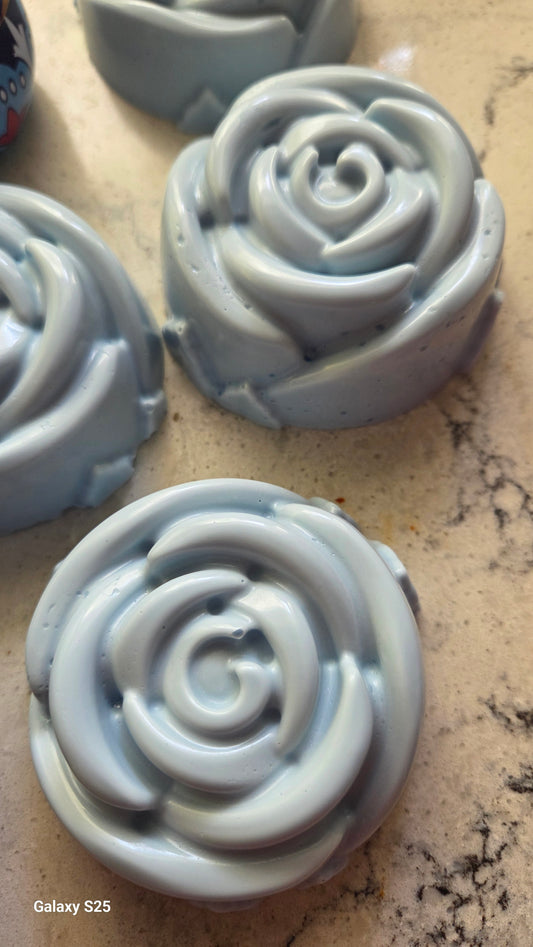 Blue Yarrow, Nutmeg, Elemi & Agarwood Organic Soap | סבון יארו כחול, אגוז מוסקט, אלמי ועוד