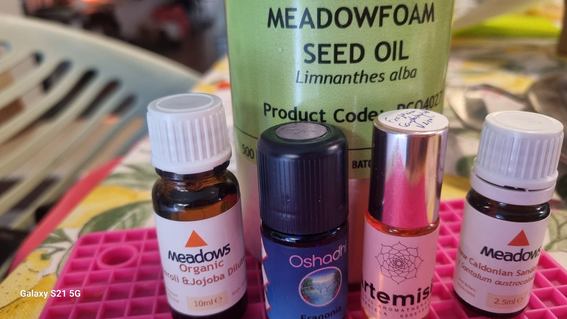 Neroli, Fragonia, Sandalwood, Meadowfoam Serum